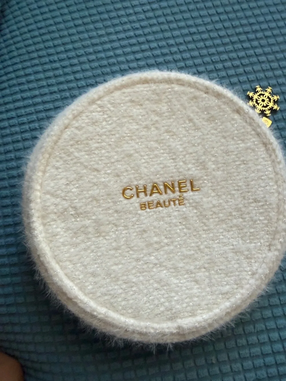 CHANEL Cream Round Cosmetic Pouch with Gold Logo - Picture 12 of 13